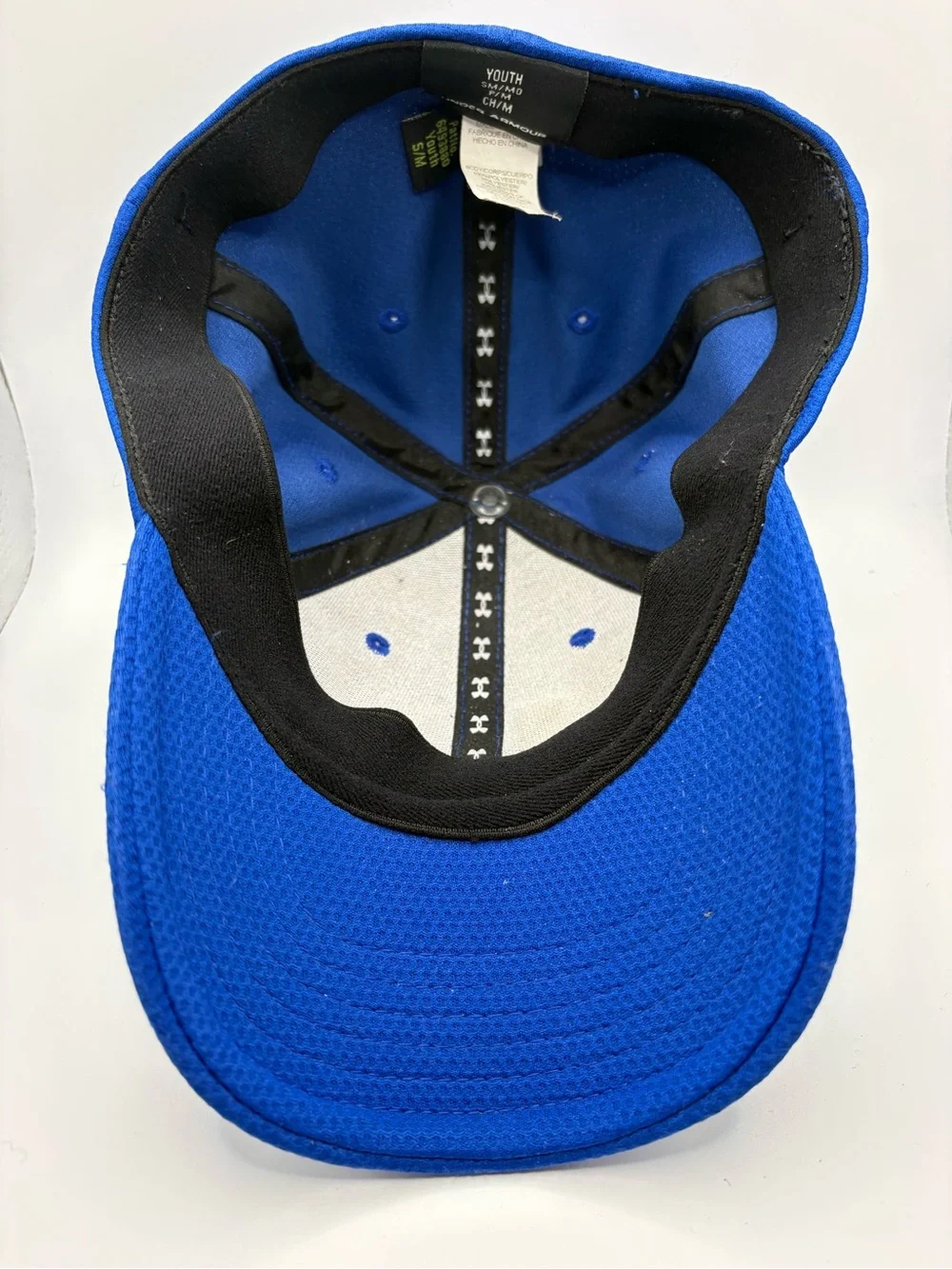 Under Armour Youth S/M Blue Black Logo Performance Fitted Baseball Hat